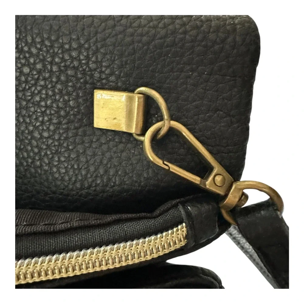 Lucky Brand Black Pebbled Leather Triple Compartment Crossbody Clutch Bag Brass